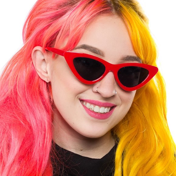 Sourpuss Cat Eye Retro Sunglasses Vixen Red - Picture 4 of 6